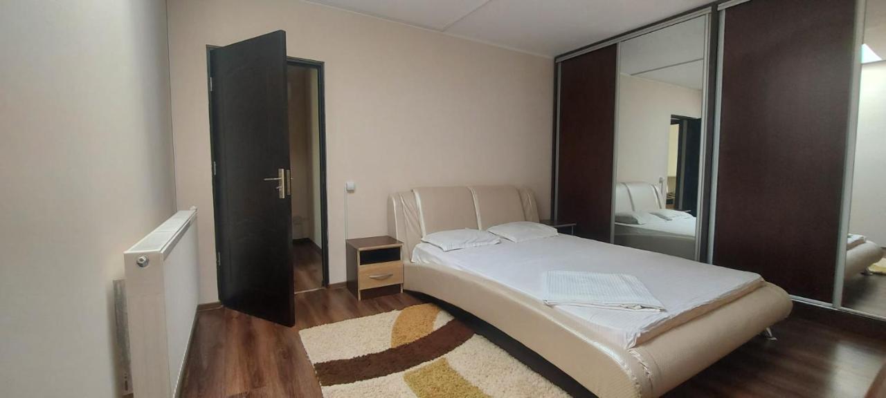 Jolie Suites Brăila Extérieur photo
